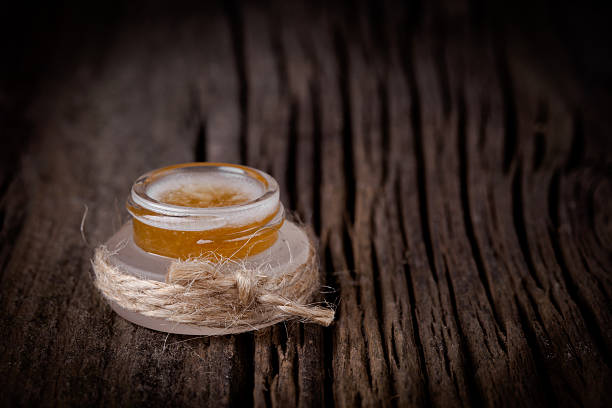 Coconut Oil and Honey Lip Scrub